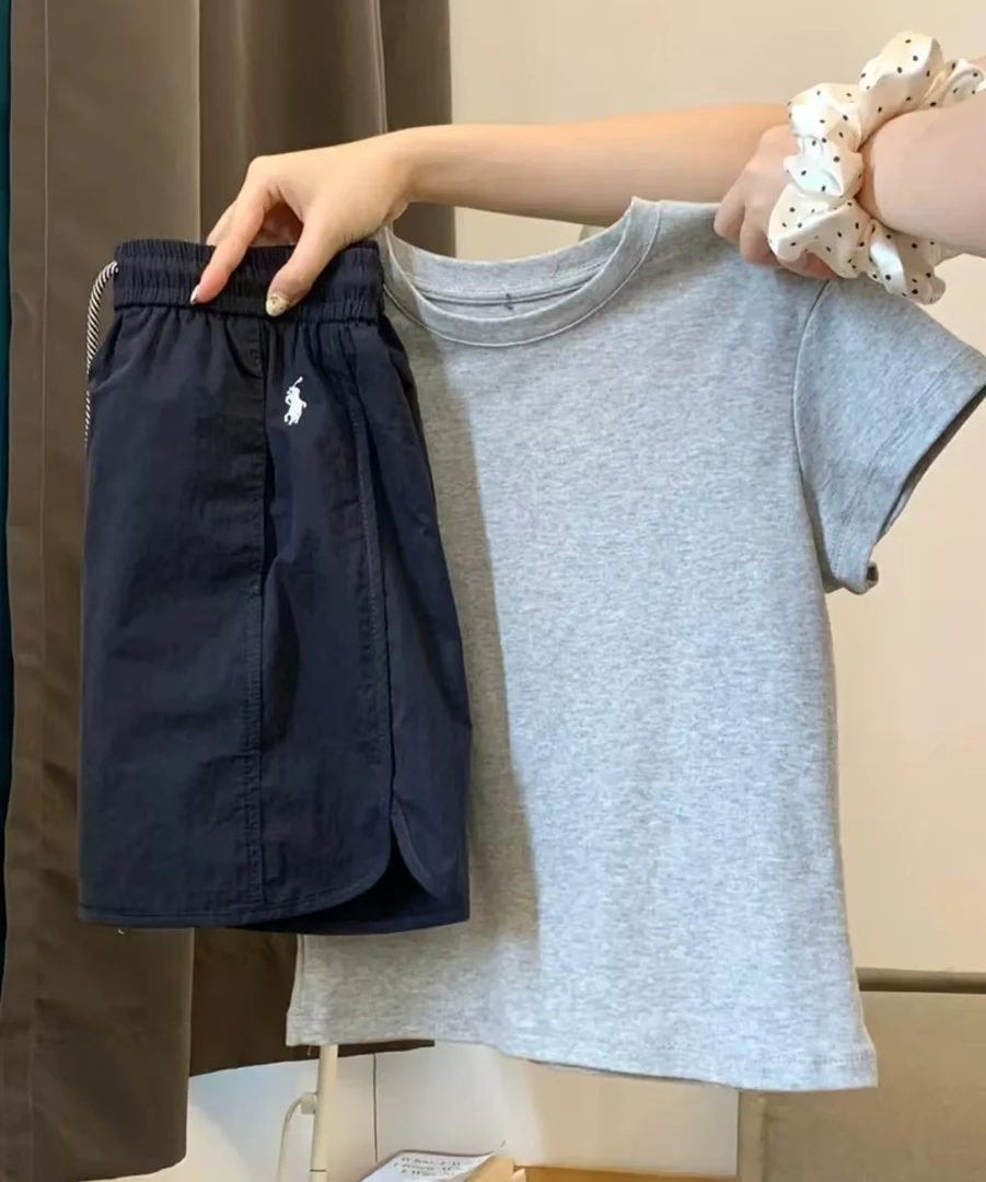 W0362百搭工装短裙防走光时尚抽绳刺绣半身裙灰色t恤两件套装气质