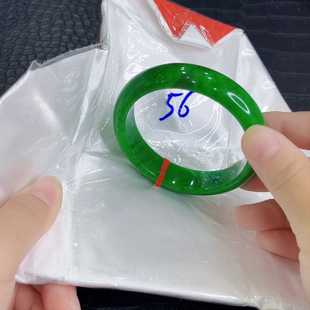 手饰翡翠未镶嵌默认