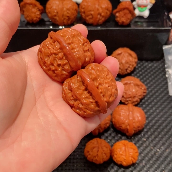 文玩核桃把件大****健36尺寸白狮子2605