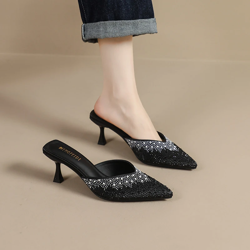 2025年夏新款网红水钻半拖鞋包头凉拖高跟拖鞋女外穿时尚细跟尖头