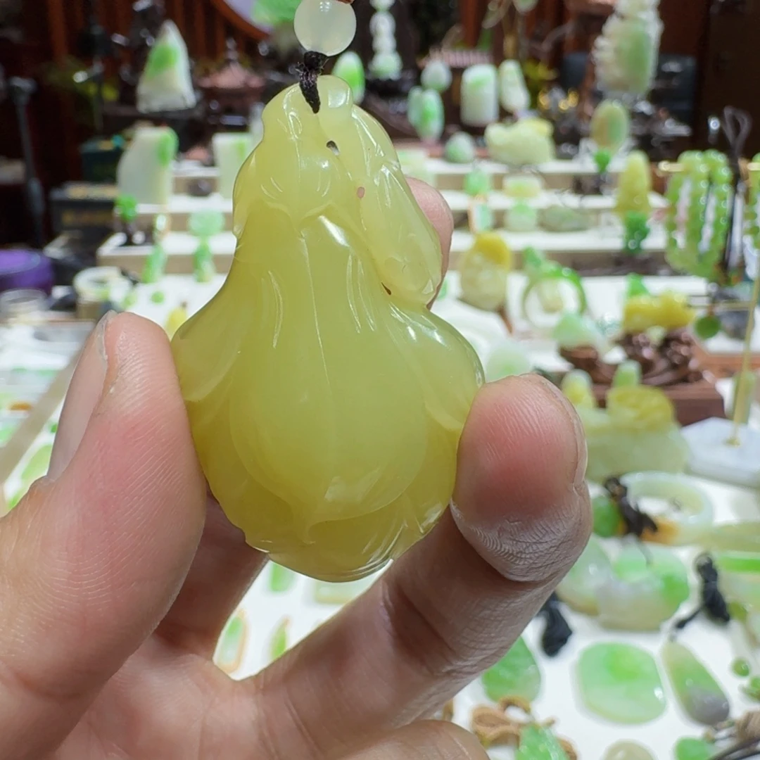 和田玉未镶嵌挂件和田玉黄口玉兰花挂件
