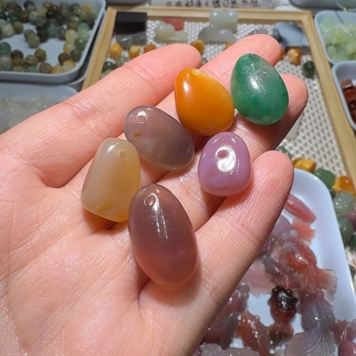 和田玉未镶嵌珠宝半成品玩*