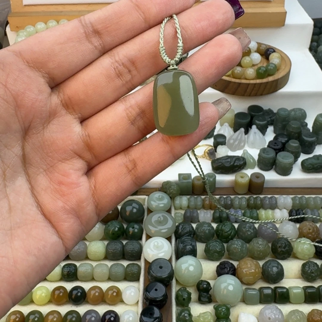 开***拉和田玉未镶嵌珠宝半成品和田玉无事牌24.3