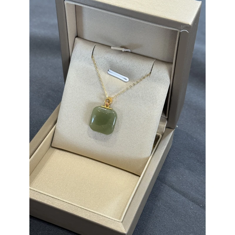 宝森和田玉项链新方糖吊坠深镀金镶嵌气质时尚精致百搭美经典