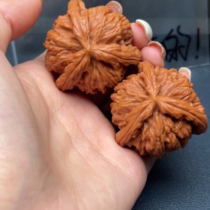 范***西文玩核桃吊坠白狮子