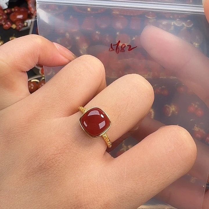 南红玛瑙银S925镶嵌戒指
