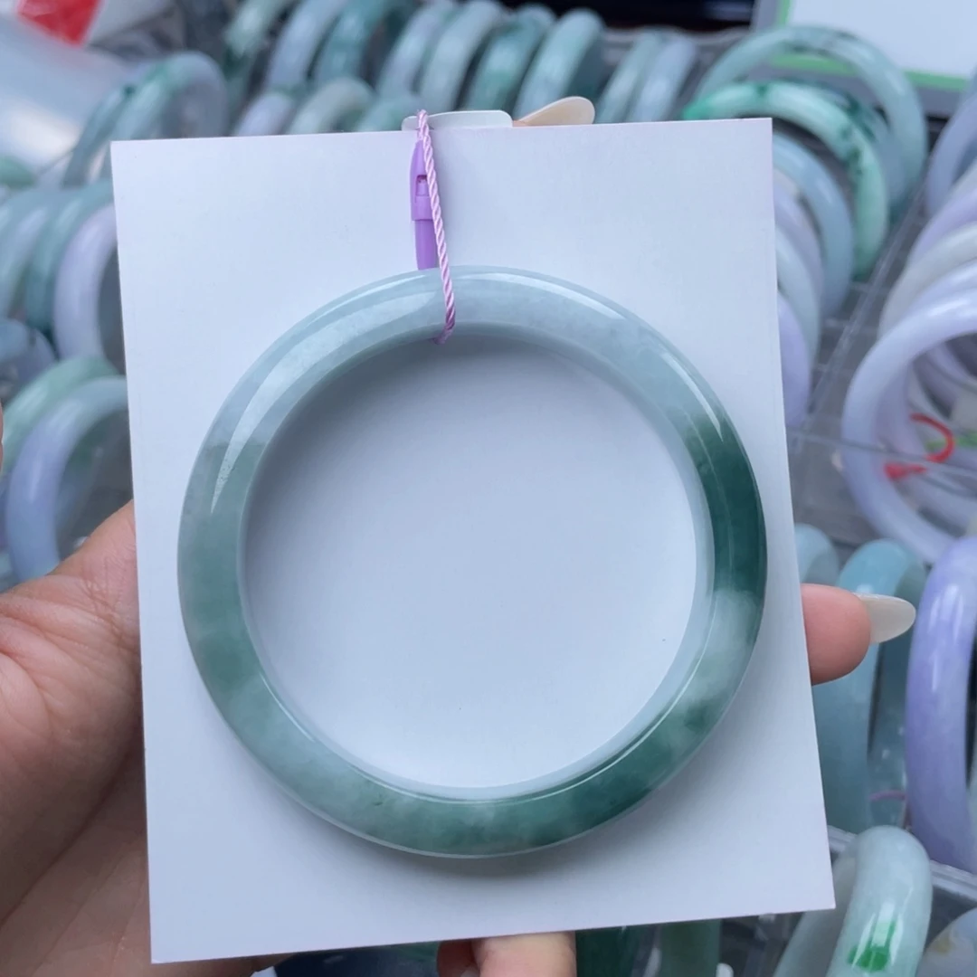 翡翠未镶嵌手镯61圈