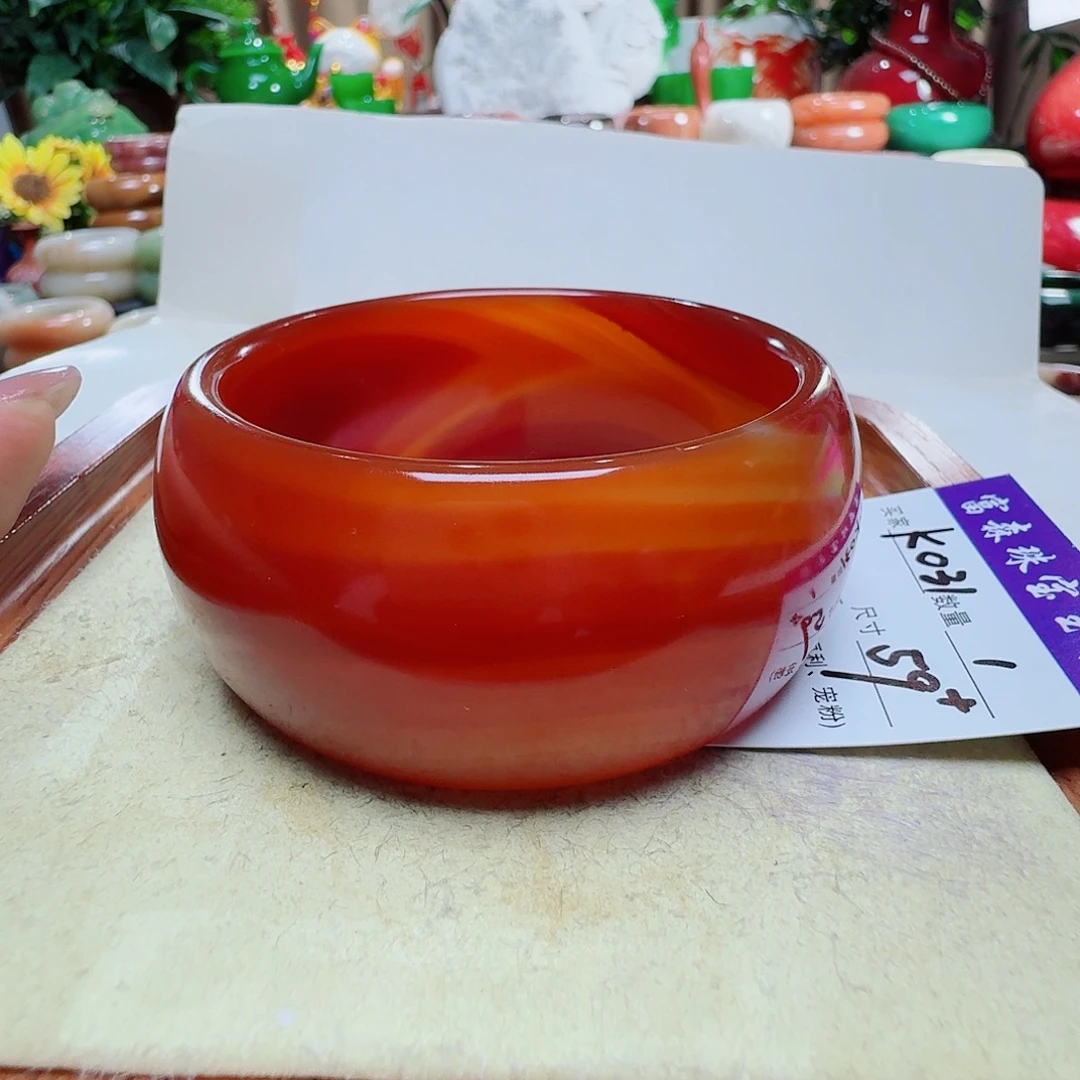 重***来手镯玛瑙/玉髓未镶嵌