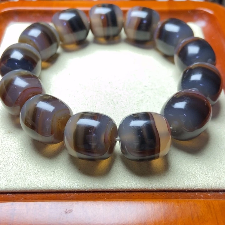 玛瑙/玉髓未镶嵌手串三色 冻肉黑红水墨景儿大老型珠