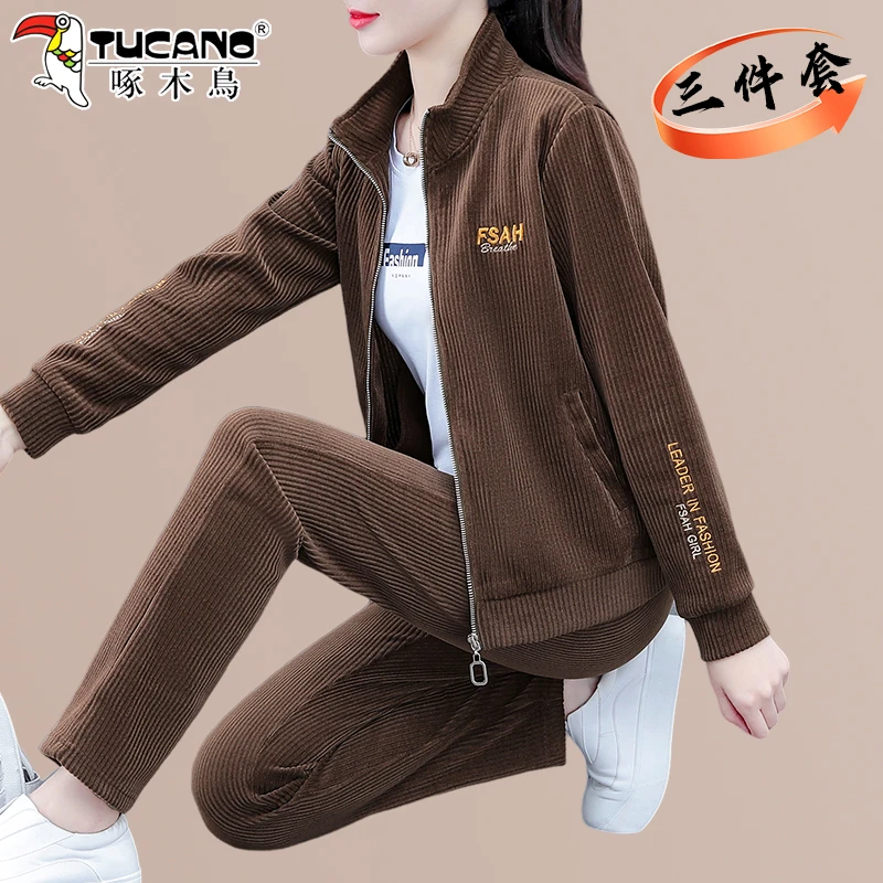 啄木鸟洋气灯芯绒套装女春秋新款中年妈妈外套休闲运动服三件套
