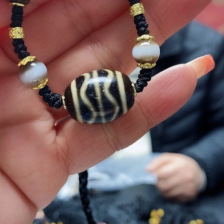 玛瑙/玉髓颈饰合金