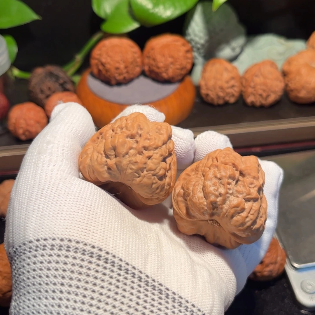 【闪购商品】文玩核桃把件42哈摸头46.6克