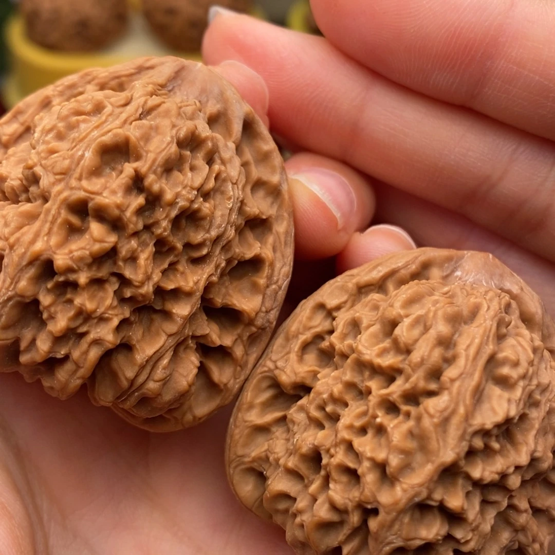 把件文玩核桃全家福三角疆41……