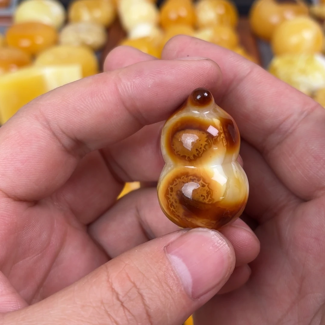 蜜蜡未镶嵌吊坠(不含链)