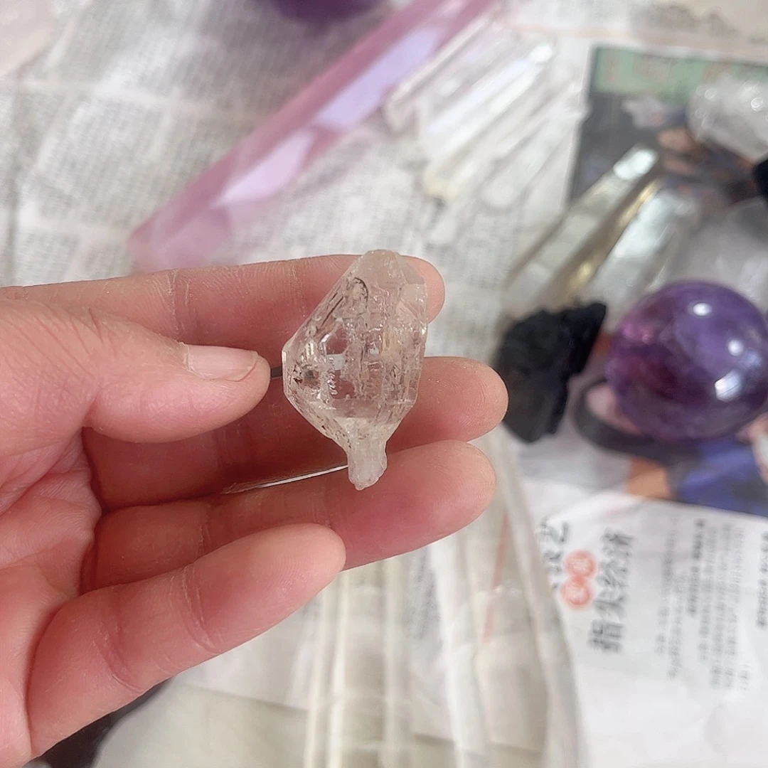 水晶天然水晶原石未镶嵌马*嘟