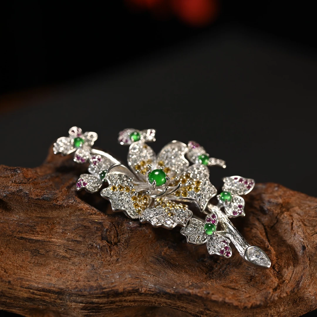 Lot8802 25YU108003翡翠翡翠胸针/匡时