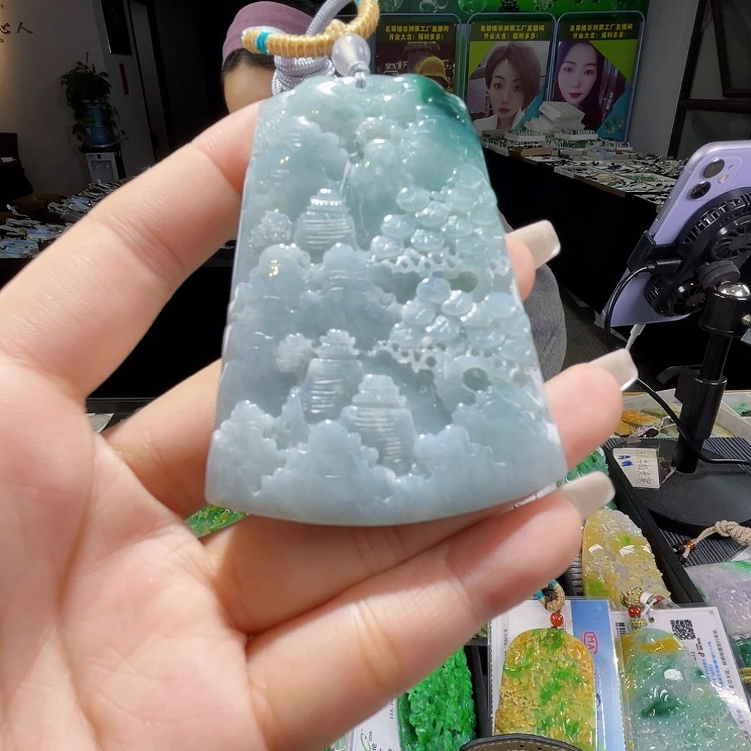 颈饰未镶嵌翡翠一