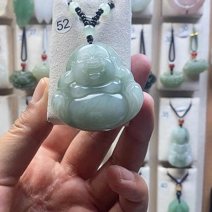 石英质玉未镶嵌颈饰