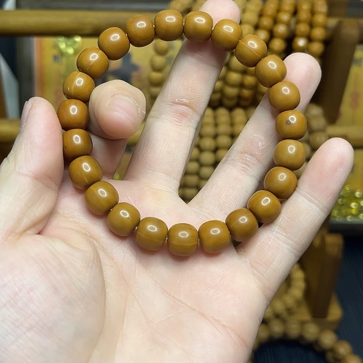 云***槿猴头核桃吊坠瑕疵老型