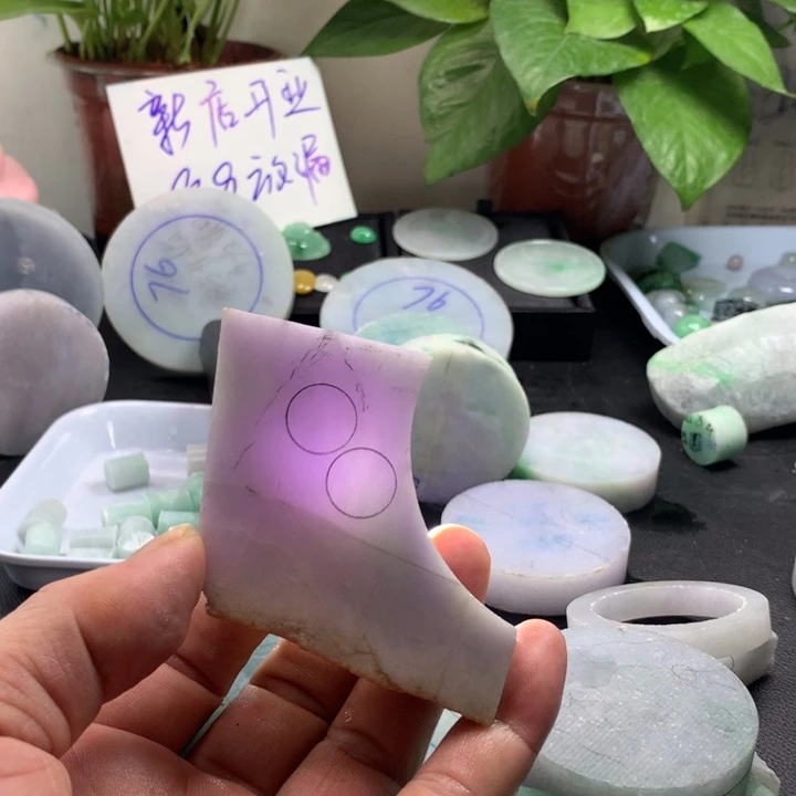 翡翠未镶嵌颈饰123456789
