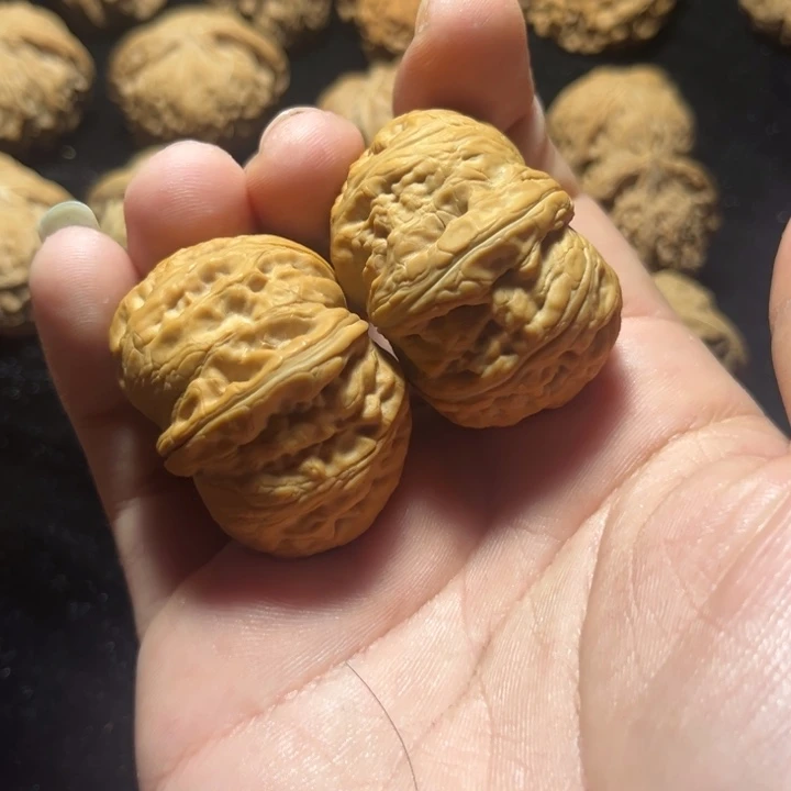 文玩核桃大肚元宝