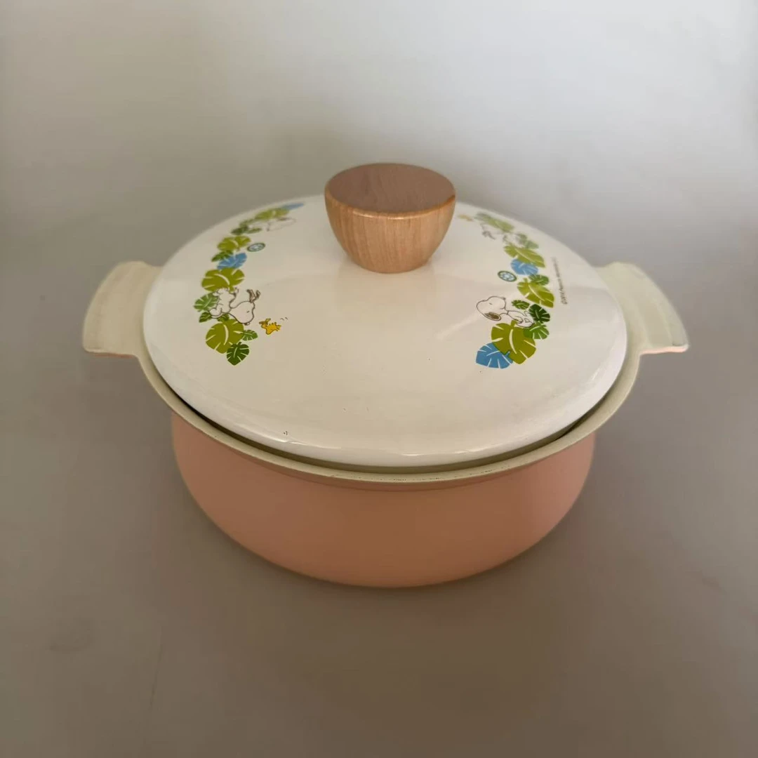 18cm粉色桌上锅不粘锅 明火电磁炉通用（微瑕介意勿拍）