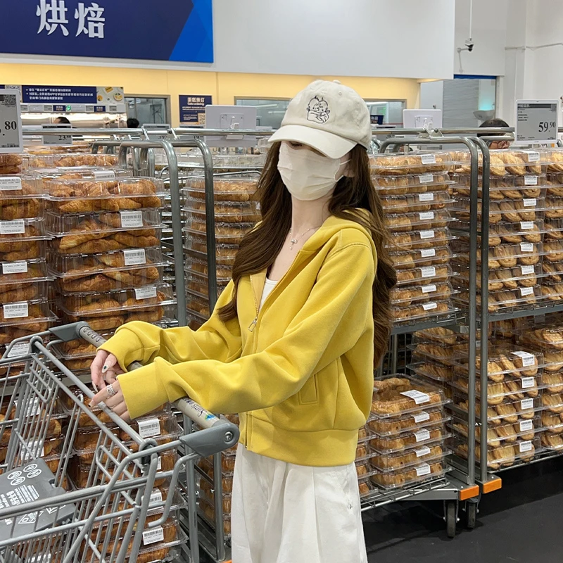 黄色短款卫衣外套女韩系穿搭25秋新款爆款薄款小个子连帽短外套