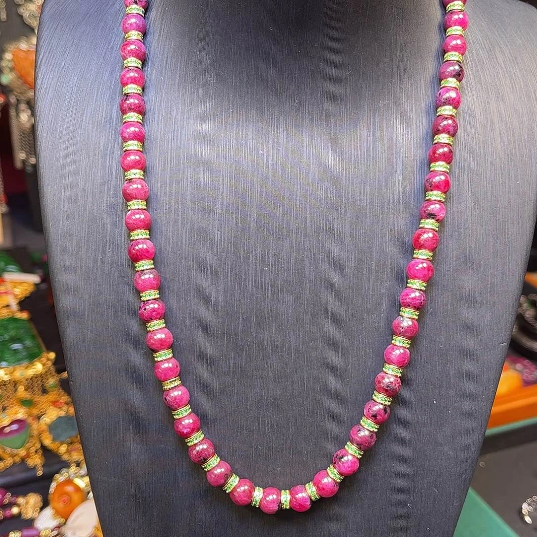 红宝石未镶嵌颈饰