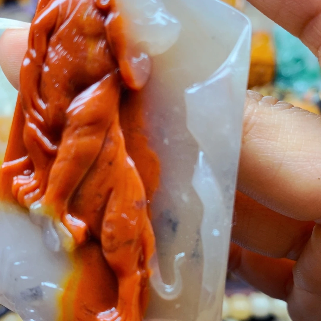 石英岩玉未镶嵌颈饰