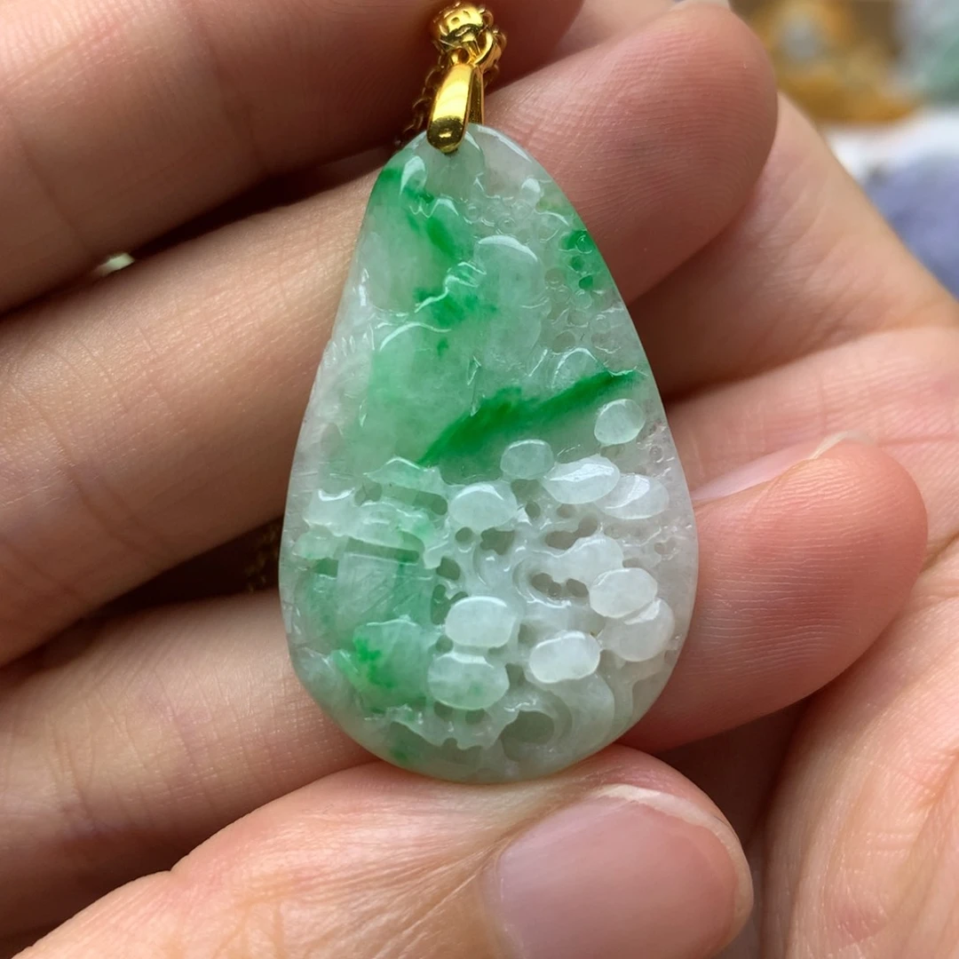 翡翠未镶嵌颈饰翡翠
