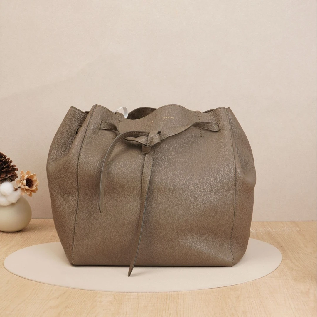 95新 Celine/思琳  赛琳phantom托特购物袋牛皮/DS200682