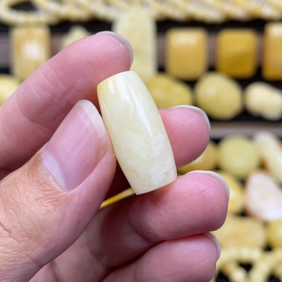 琥珀未镶嵌裸石琥珀蜜蜡