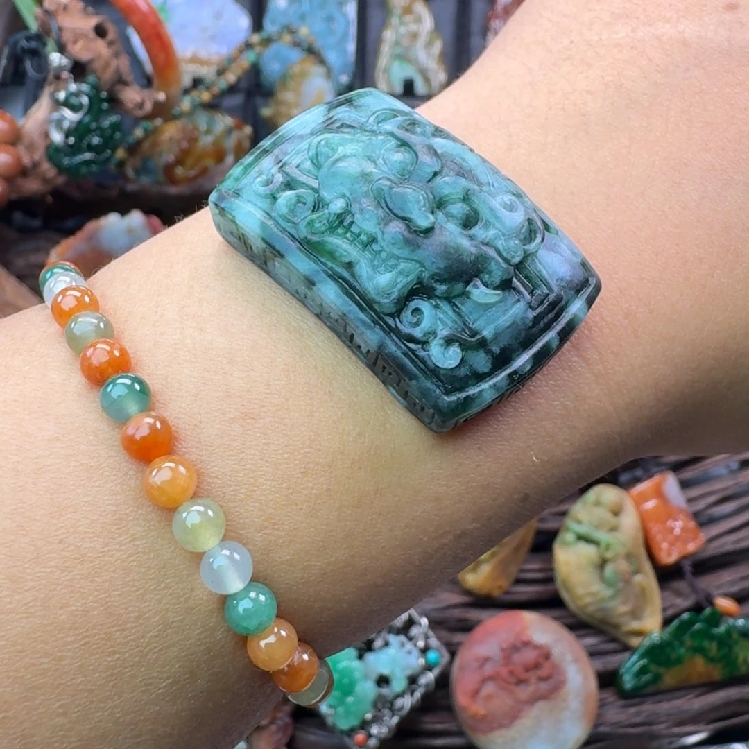 翡翠未镶嵌颈饰翡翠挂件