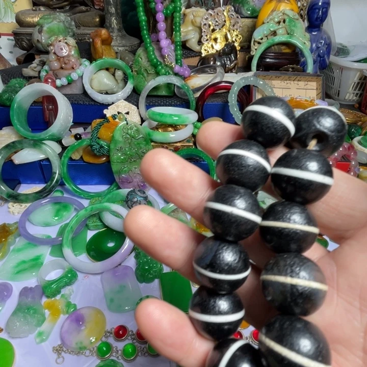 滴血莲花菩提手串