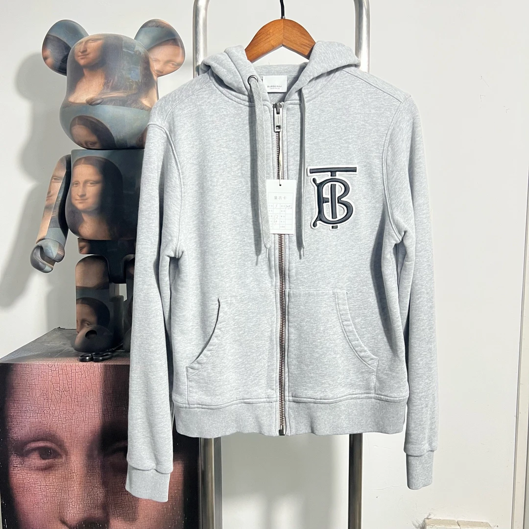 99新 BURBERRY/博柏利 拉链外套尺码：S 衣长64 胸围52