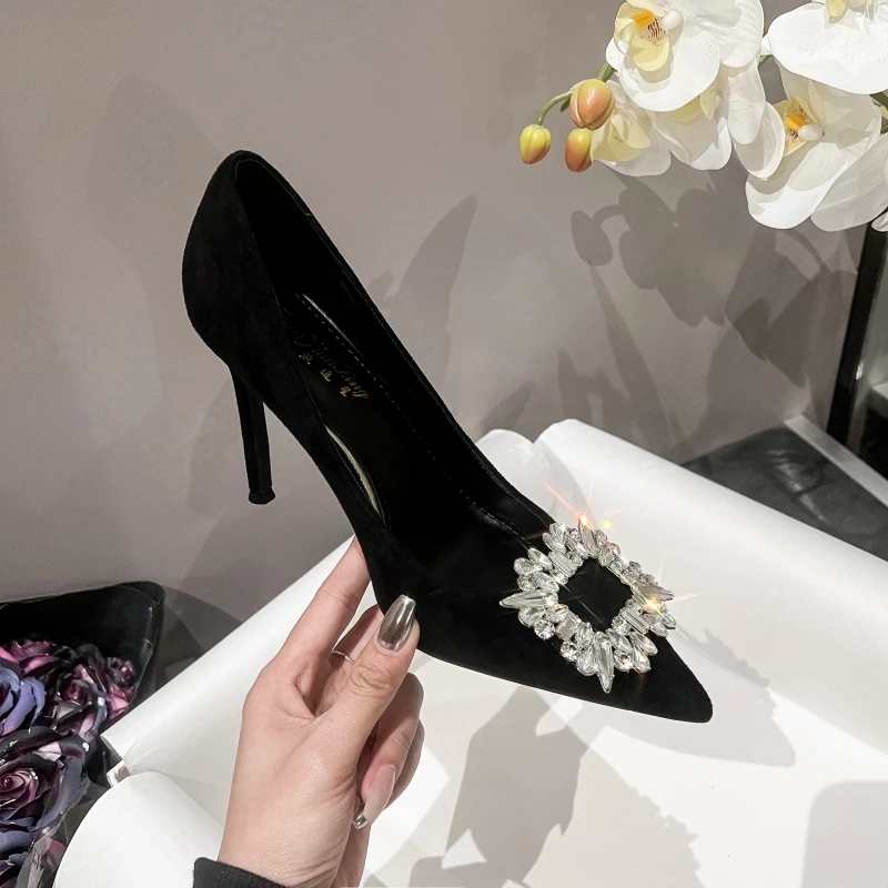 羊猄绒轻奢气质黑色绒面高跟鞋6公分细跟百搭职业舒适不累脚单鞋