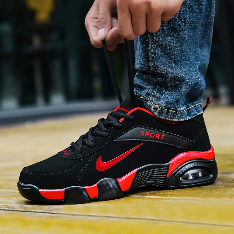 秋季新款男鞋运动鞋黑色百搭男士休闲跑鞋轻便皮面防水气垫鞋子男