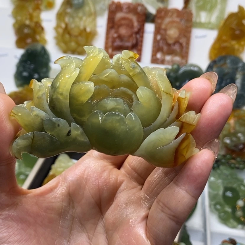 【闪购商品】蛇纹石玉未镶嵌颈饰李*