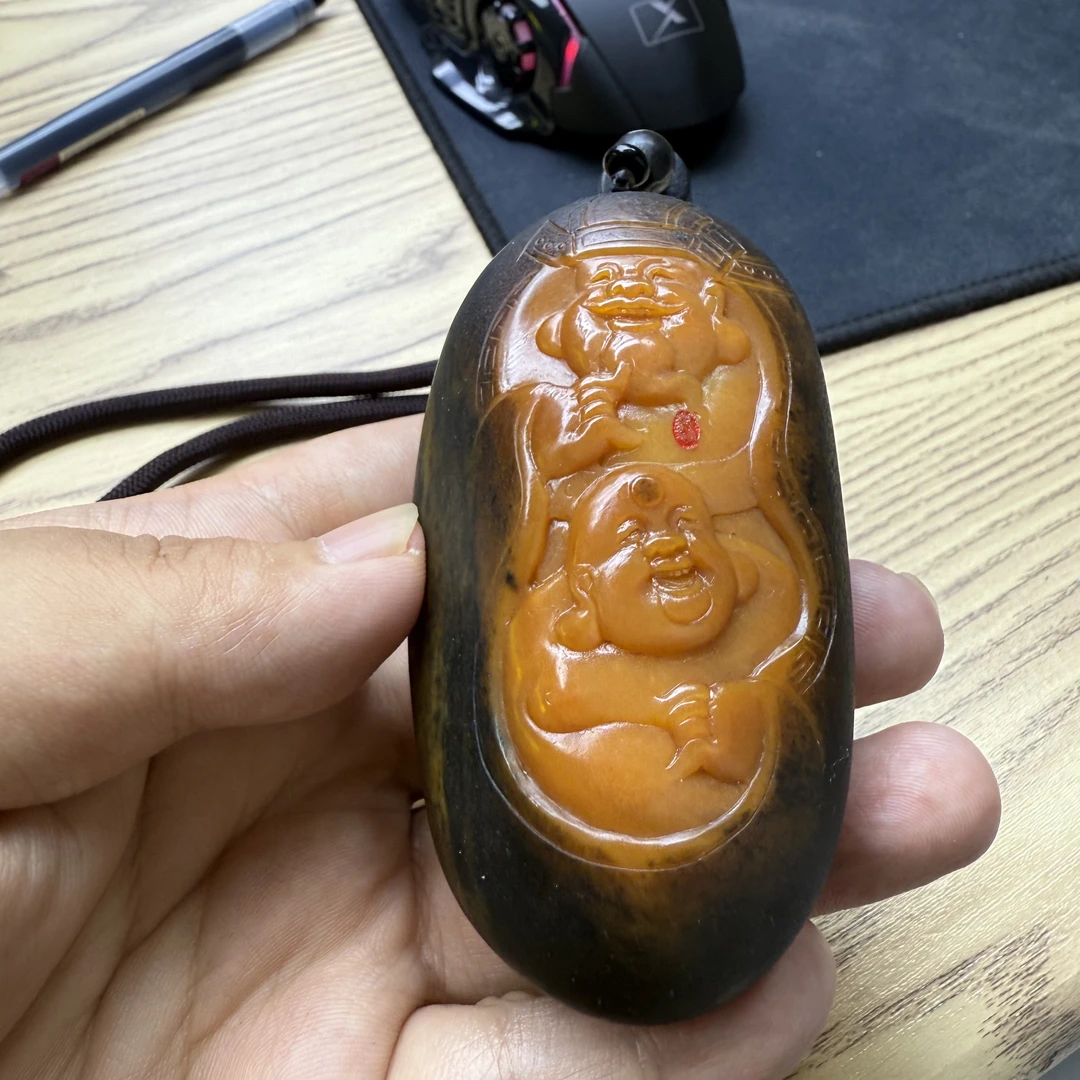 石包沁色财富手把把玩件