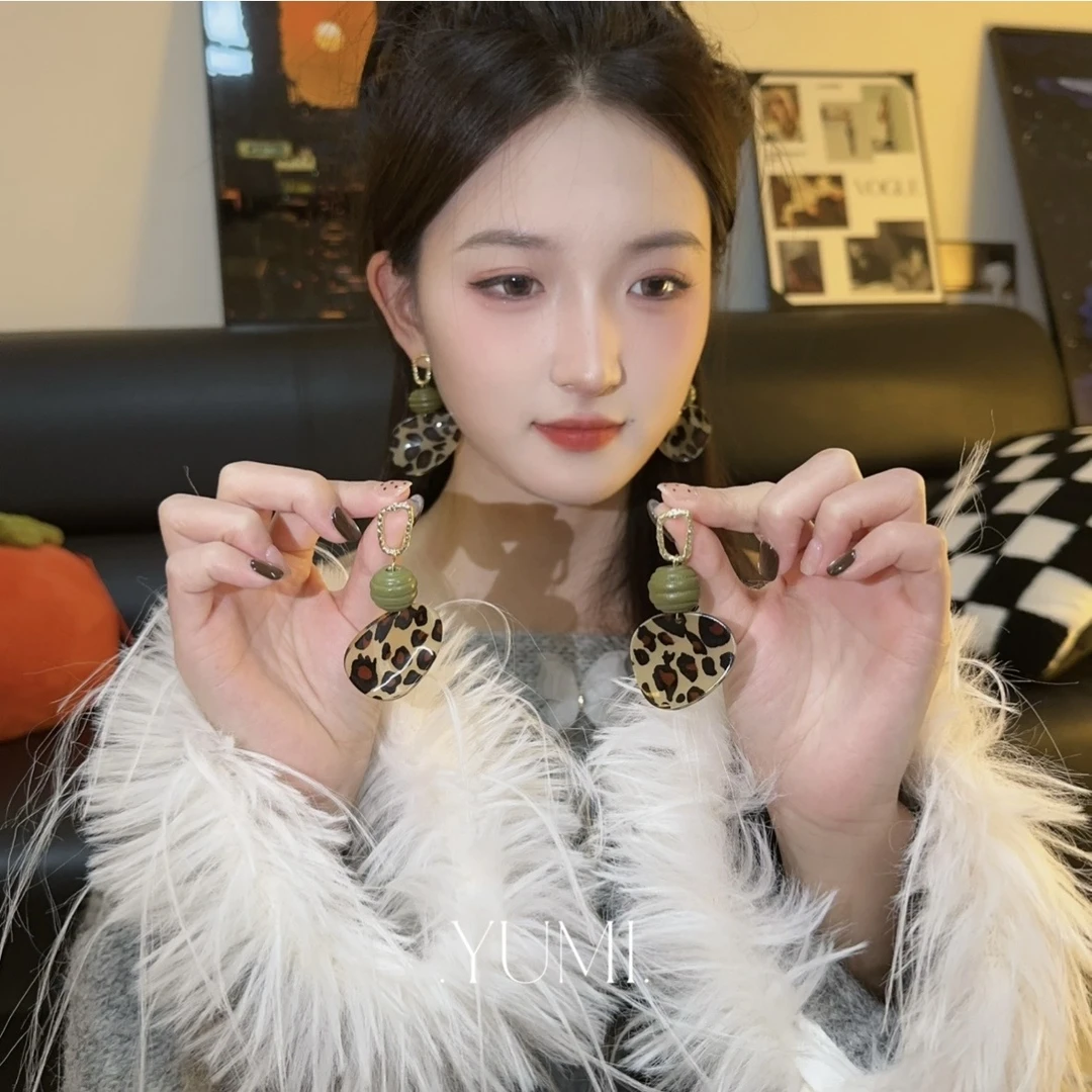 铜合金亚克力耳饰 复古豹纹流苏耳环高级轻奢小众耳钉百搭耳环