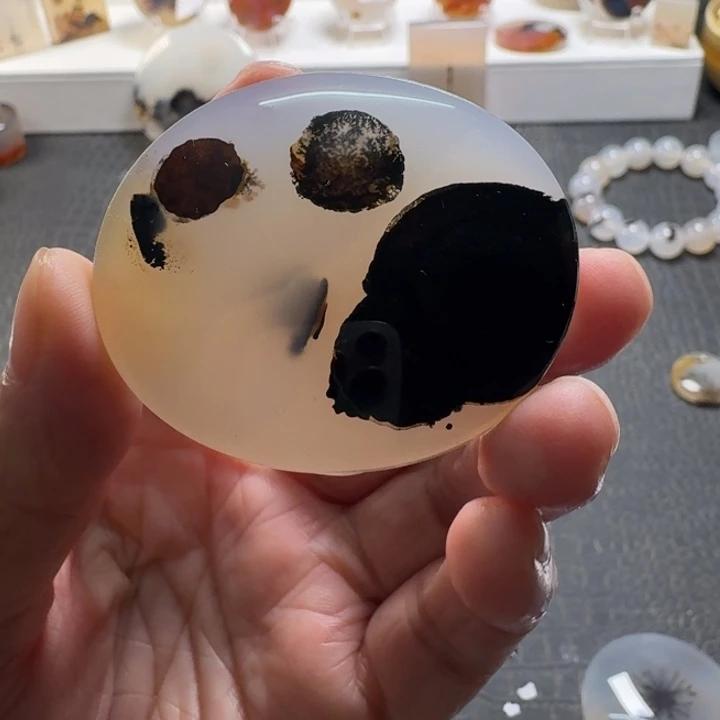 玛瑙/玉髓未镶嵌珠宝奇石