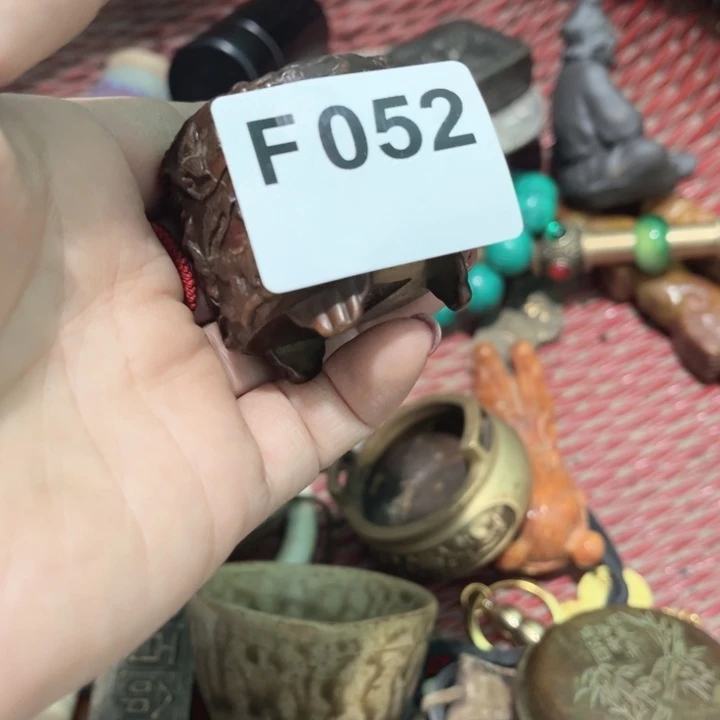 心***忍瓷片直播间火爆热卖