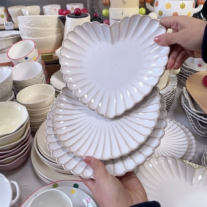 瓷片瑕疵特价陶瓷三件套