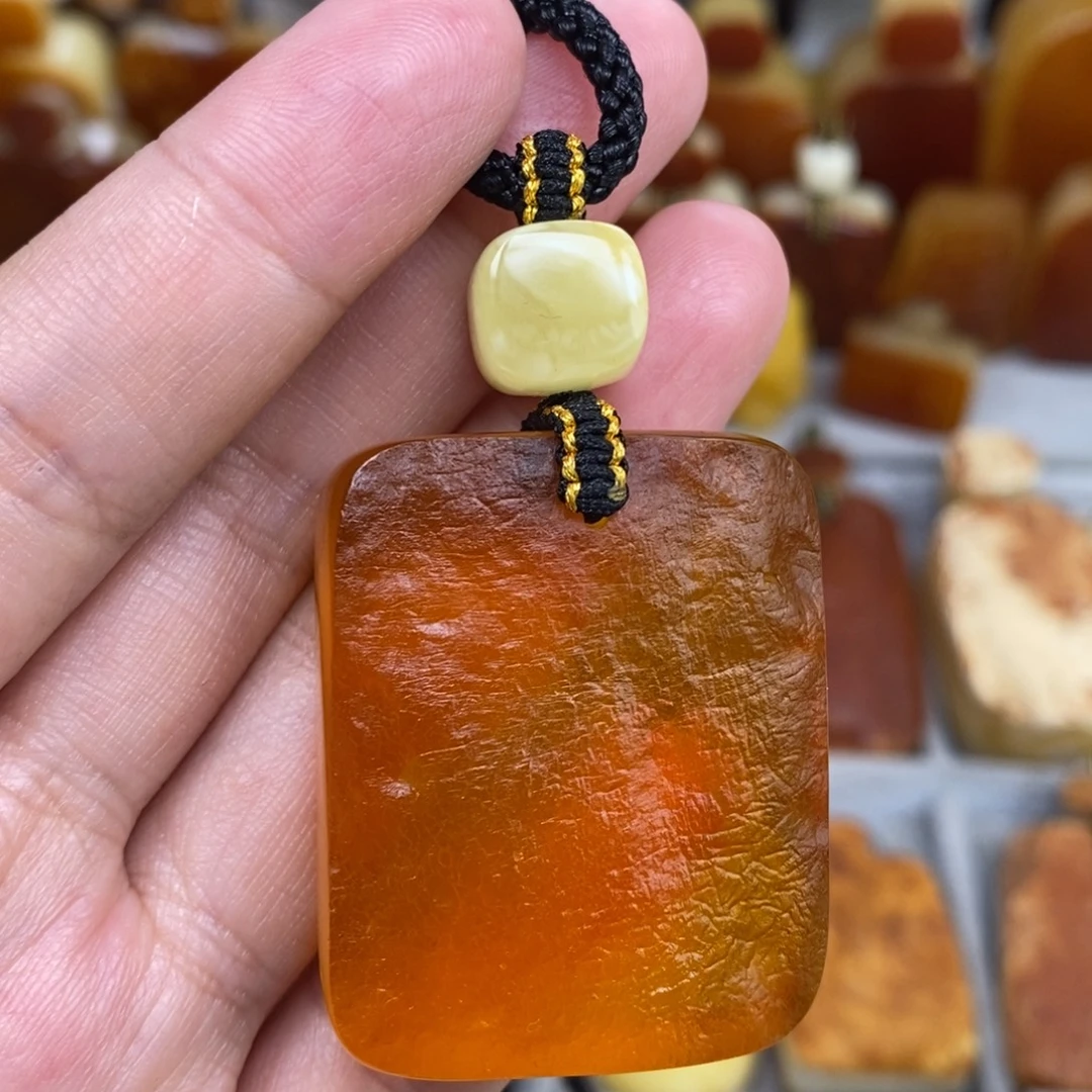 蜜蜡未镶嵌珠宝奇石