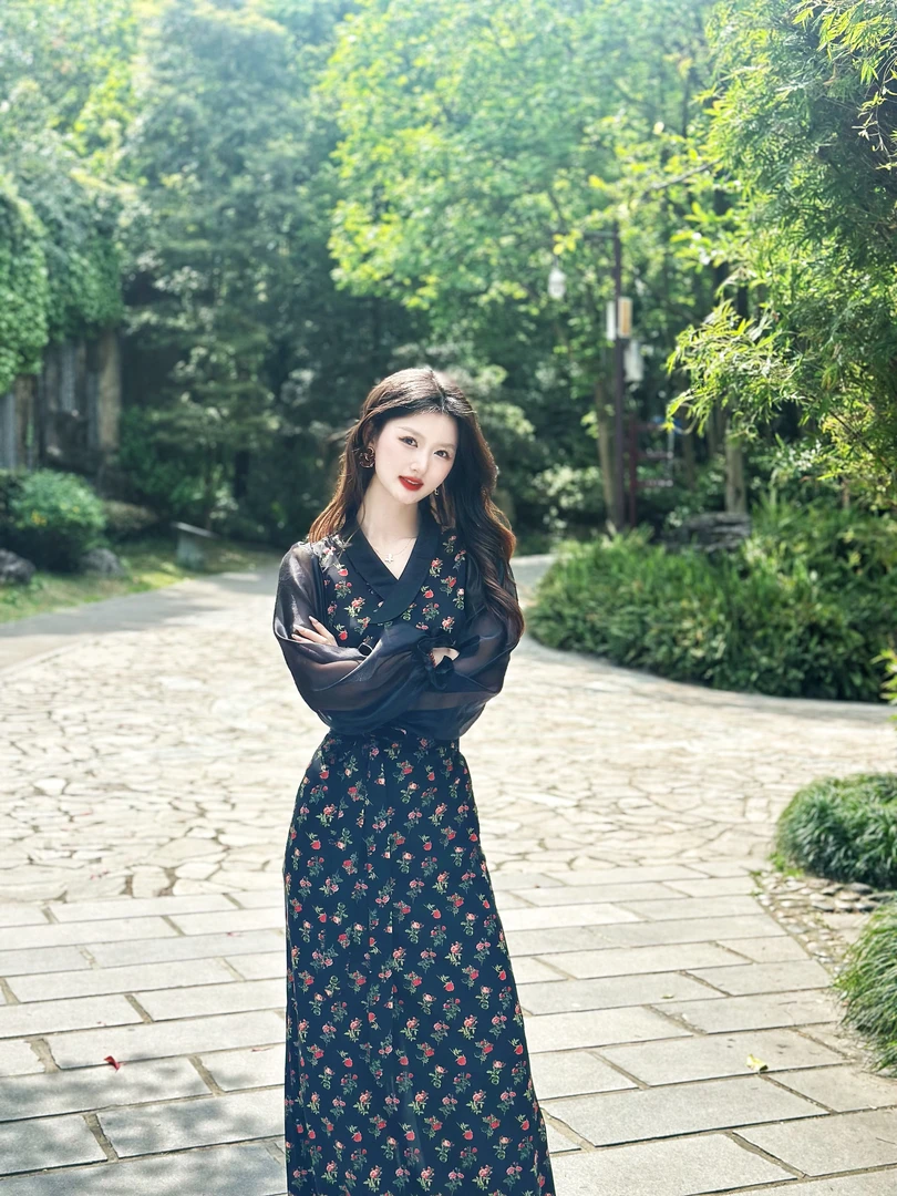 露丝明星同款碎花民族风藏装夏季博拉西藏服锅庄碎花连衣裙旅游