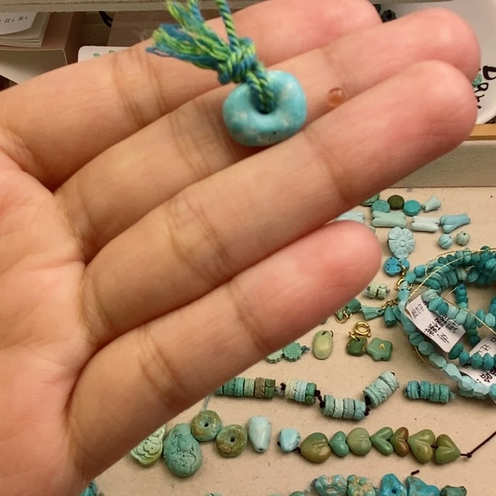 南红玛瑙未镶嵌珠宝奇石