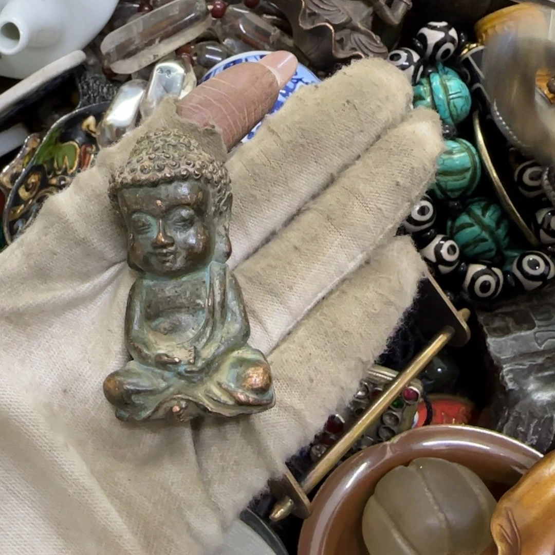 斌***斌我不敢看电视我在床嗯