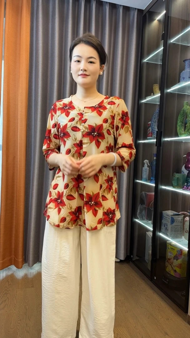 新款洋气中老年人胖妈妈七分袖打底衫夏季遮肚加肥大码女宽松t恤