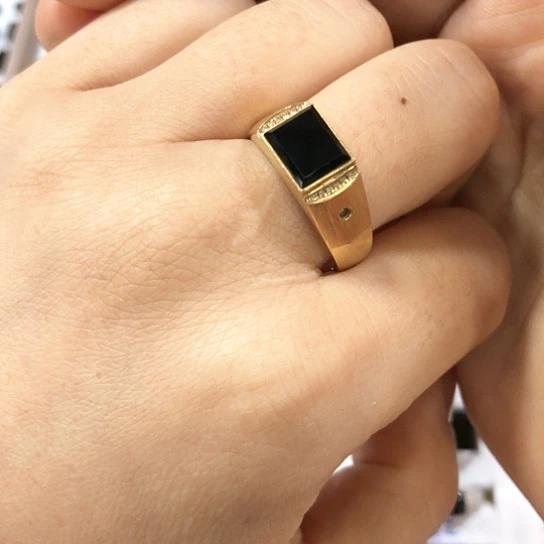 翡翠戒指18K金镶嵌缅甸天然A货翡翠