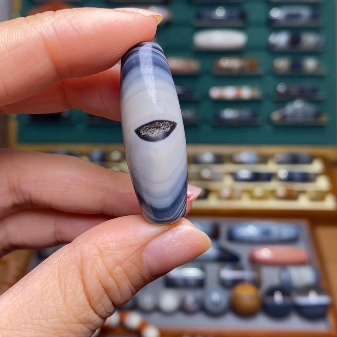 玛瑙/玉髓未镶嵌珠宝半成品